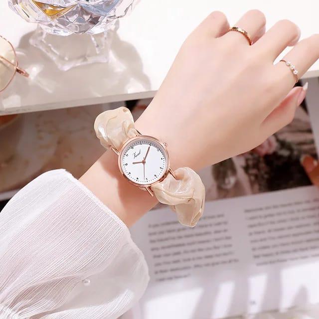 Stylish Women's Quartz Watch -1 Piece Water Resistant Bracelet Timepiece.