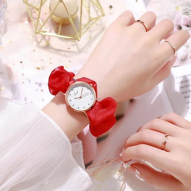Stylish Women's Quartz Watch -1 Piece Water Resistant Bracelet Timepiece.